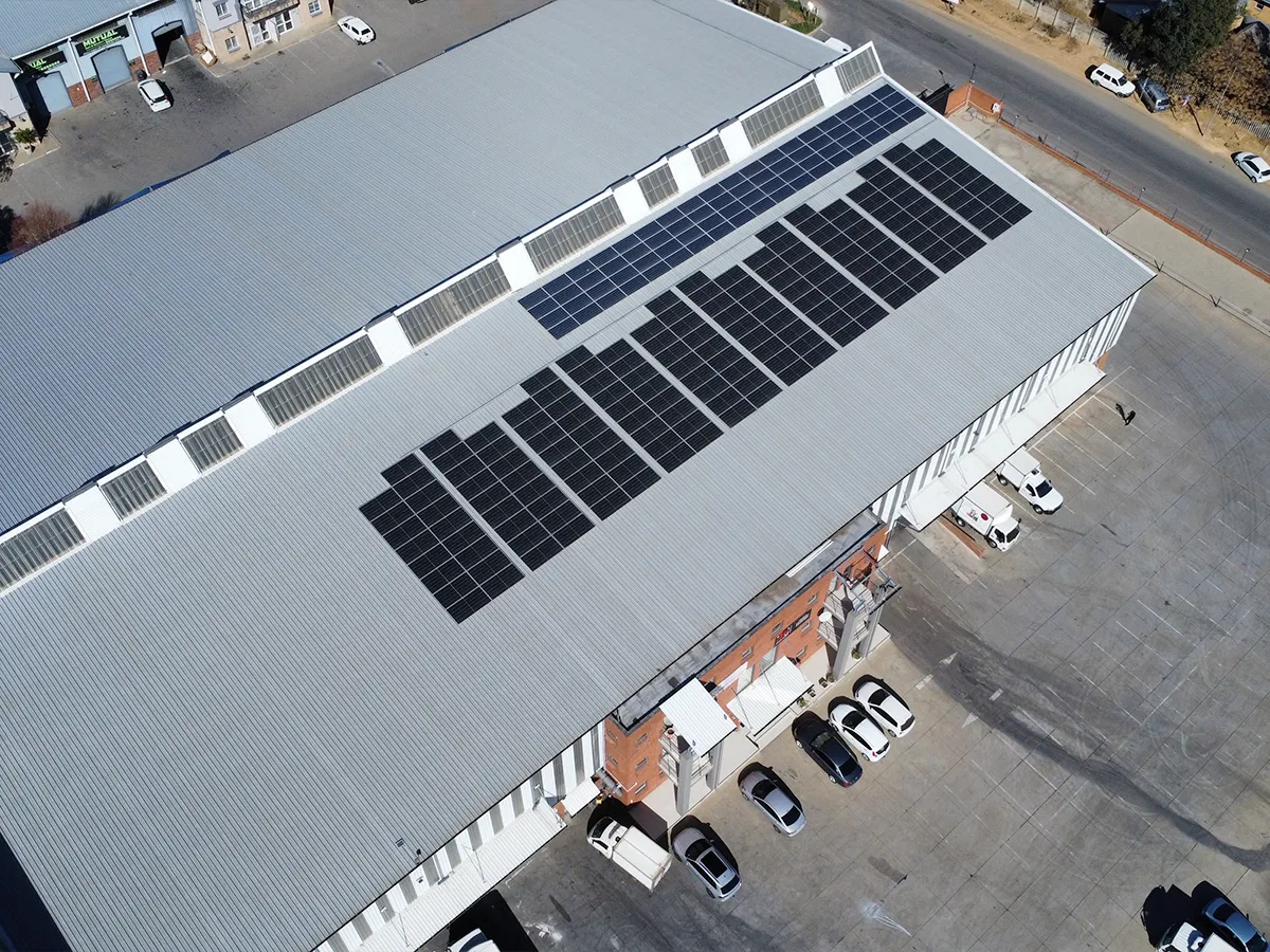 commercial-solar-johanneburg-solar-panels-on-roof-2
