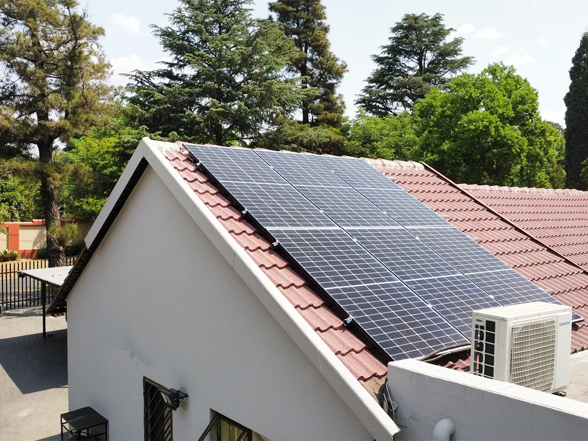 house-roof-with-solar-panel-in-johannesburg-energy-generation-africa