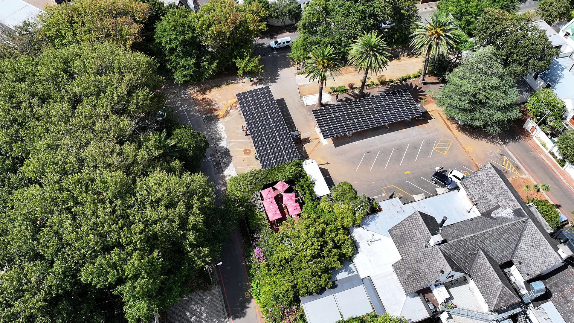 upmarket-restaurant-cape-town-solar-bess-atess-freedomwon-system-1